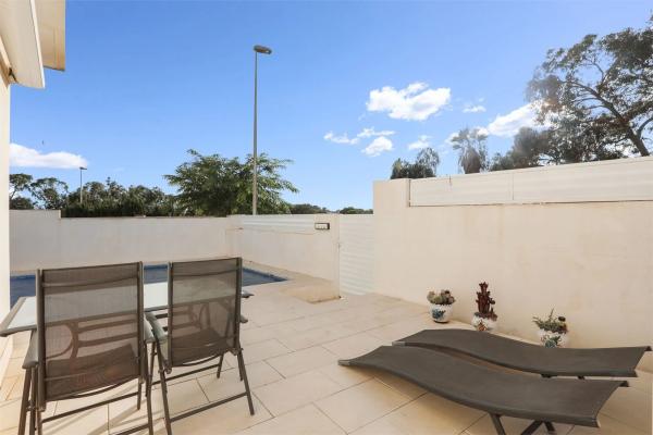 Casa independiente en avenida de Austria