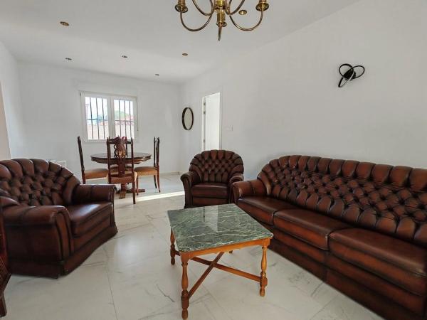 Casa independiente en calle Abedul