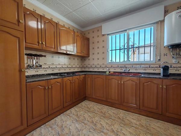 Casa independiente en calle Abedul