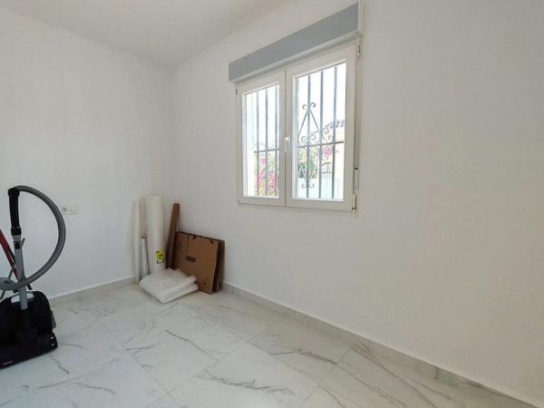 Casa independiente en calle Abedul