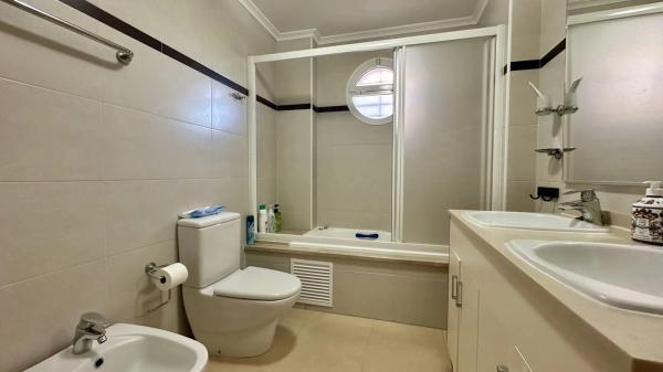 Piso en calle Ausias March, 66