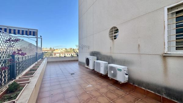 Piso en calle Ausias March, 66