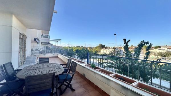 Piso en calle Ausias March, 66