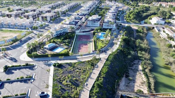 Piso en calle Ausias March, 66