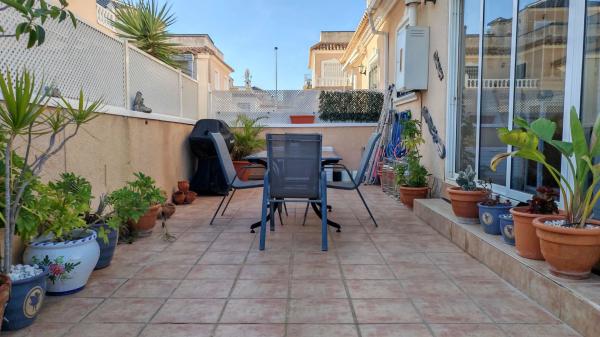 Chalet adosado en calle Colón