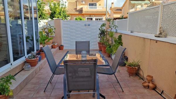 Chalet adosado en calle Colón