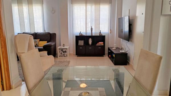 Chalet adosado en calle Colón