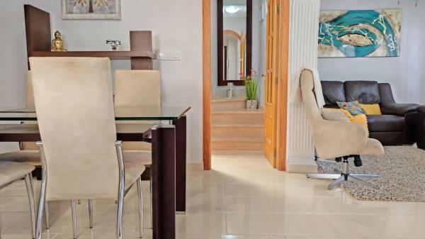 Chalet adosado en calle Colón