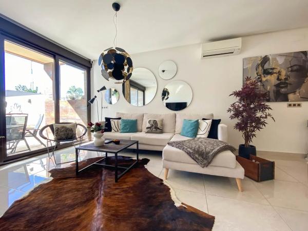 Chalet adosado en avenida de Colón