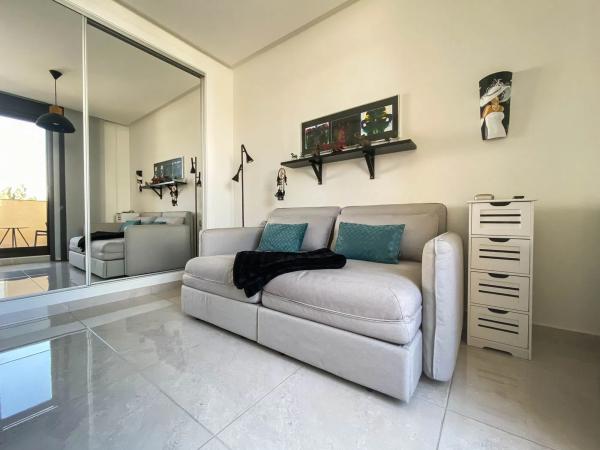 Chalet adosado en avenida de Colón