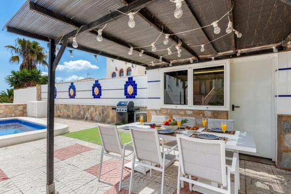 Casa independiente en calle Mimosa, 64