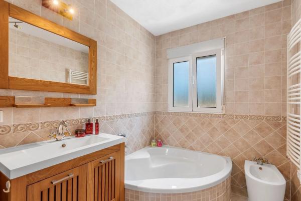 Casa independiente en calle Mimosa, 64