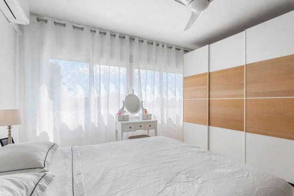 Casa independiente en calle Mimosa, 64