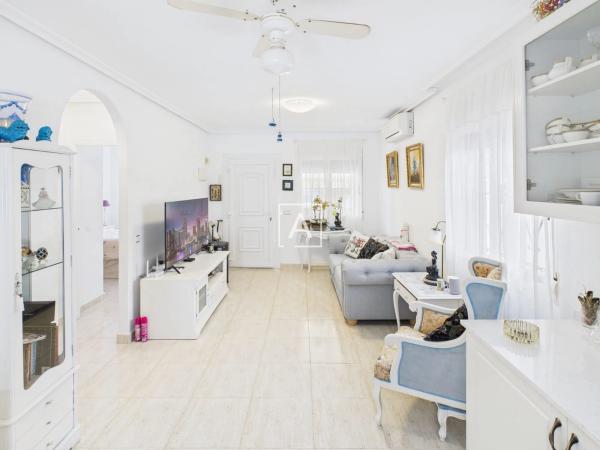 Chalet pareado en calle Mimosa, 29 e