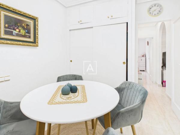 Chalet pareado en calle Mimosa, 29 e