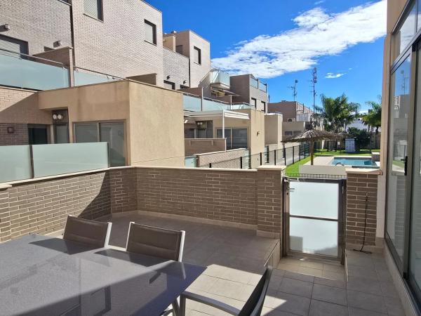 Casa independiente en calle Parque Antonio Gálvez, 76