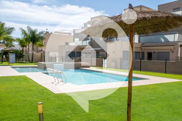 Casa independiente en calle Parque Antonio Gálvez, 76