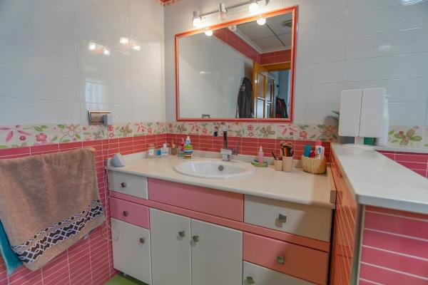 Chalet adosado en calle Joaquin Gomez Juan, 8