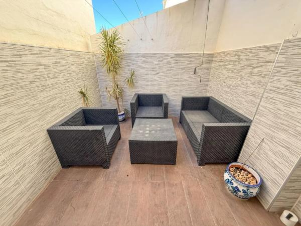 Casa independiente en calle Oscar Espla