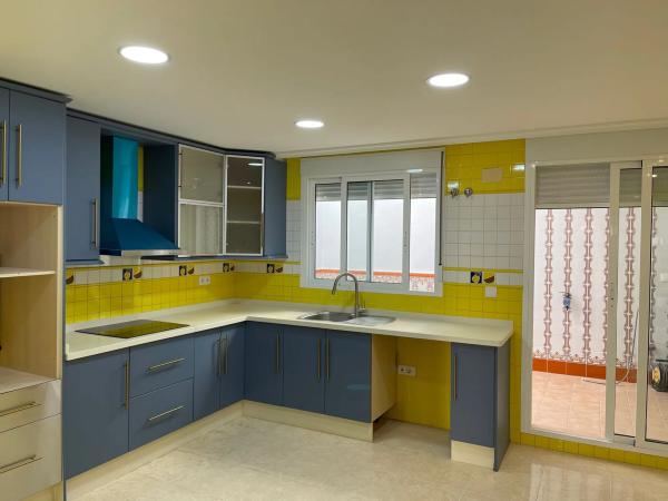 Chalet adosado en calle los Auroros, 5