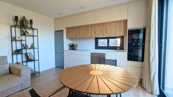 Chalet pareado en avenida Argentina