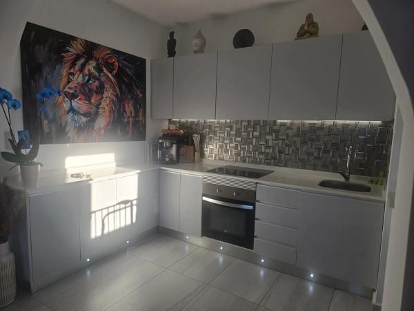 Casa independiente en calle higueras, 15