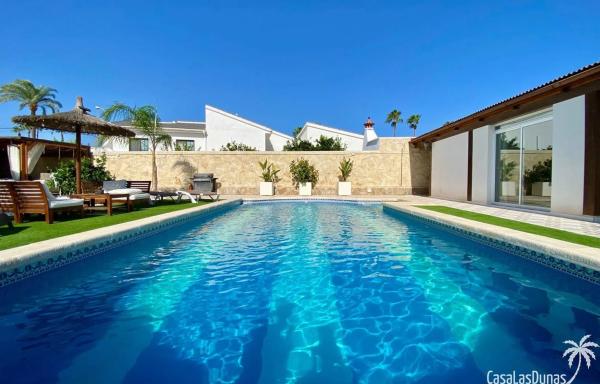 Casa independiente en calle