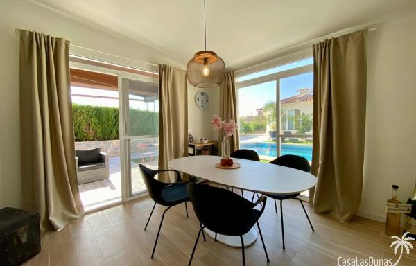 Casa independiente en calle