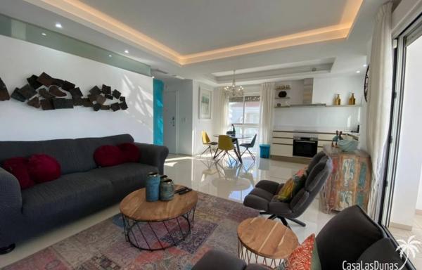 Ático en calle, 985