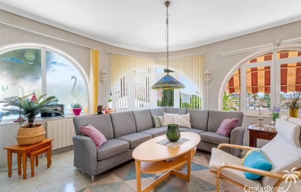 Casa independiente en calle