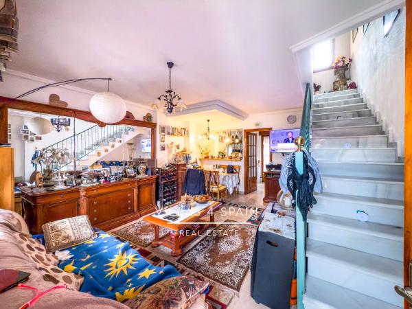 Chalet pareado en avenida de España