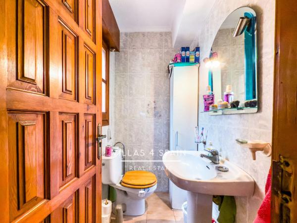 Chalet pareado en avenida de España