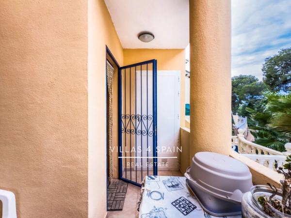 Chalet pareado en avenida de España