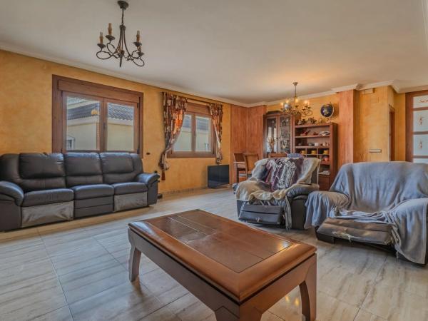 Casa independiente en calle Cortés Valencianas