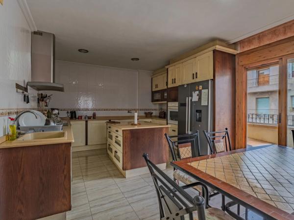 Casa independiente en calle Cortés Valencianas