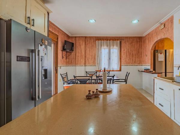 Casa independiente en calle Cortés Valencianas