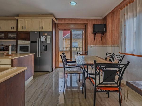 Casa independiente en calle Cortés Valencianas