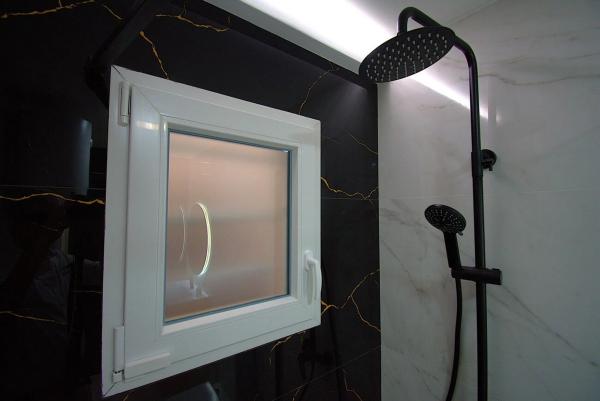 Estudio en calle Thader