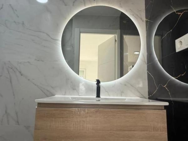 Estudio en avenida de La Costa Azul