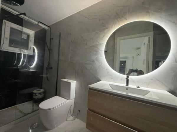 Estudio en avenida de La Costa Azul