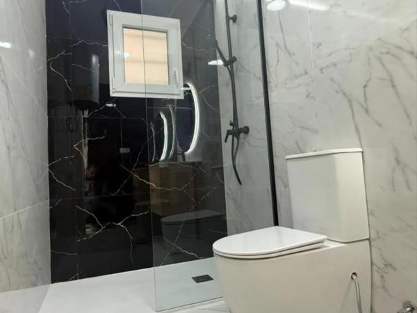 Estudio en avenida de La Costa Azul