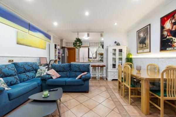 Chalet adosado en calle Moreras