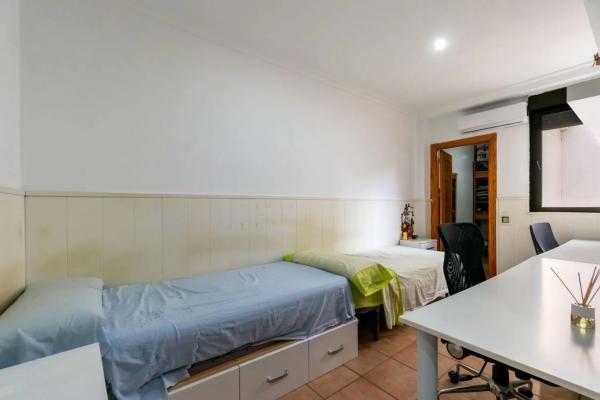 Chalet adosado en calle Moreras