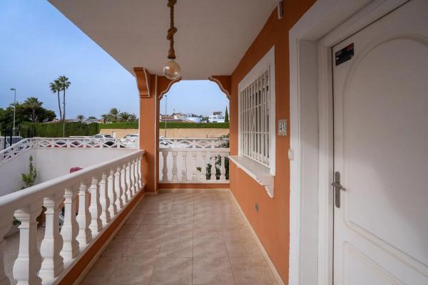 Chalet adosado en calle Tarragona