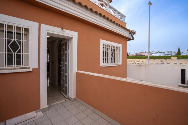 Chalet adosado en calle Tarragona