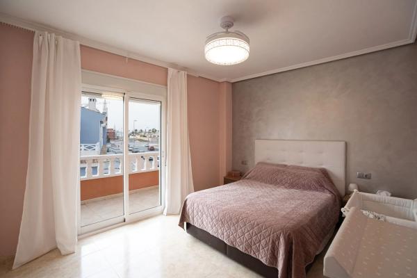 Chalet adosado en calle Tarragona