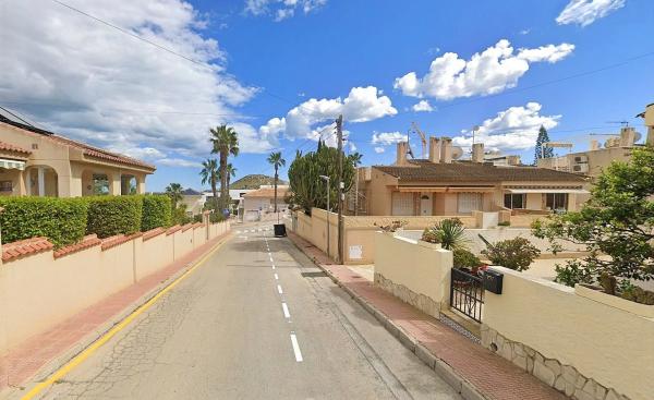 Chalet en calle Jupiter