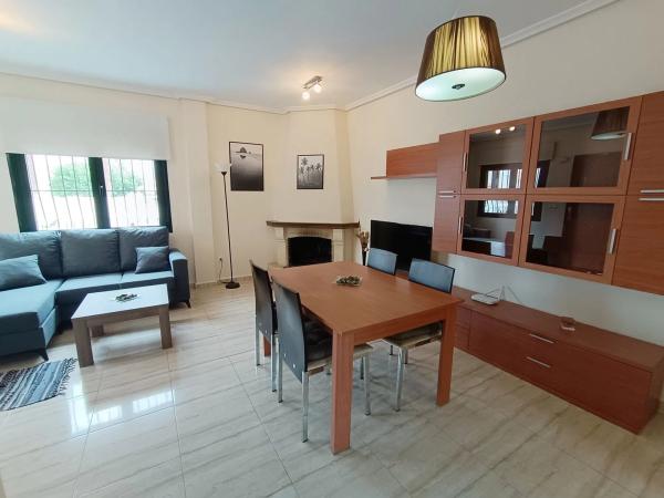 Chalet adosado en calle Vigo