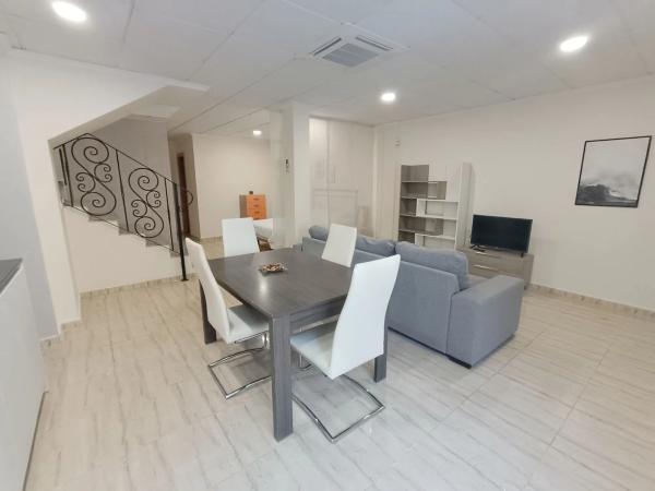 Chalet adosado en calle Vigo