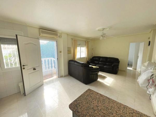 Chalet pareado en calle Río Vinalopó